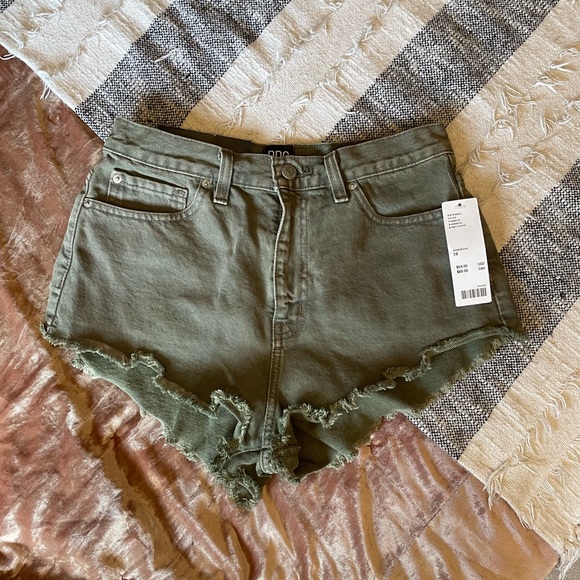 NWT BDG High Rise Cheeky Short - Picture 1 of 6